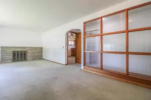 519 Giles St, Lake Mills, WI 53551 - Photo 2