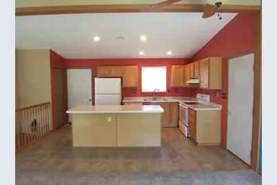 2715 N Robinson Dr. Drive, Beloit, WI 53511 - Photo 24
