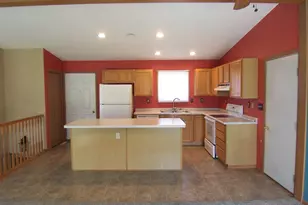 2715 N Robinson Dr Dr, Beloit, WI 53511 - Photo 24