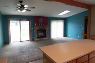 2715 N Robinson Dr Dr, Beloit, WI 53511 - Photo 16