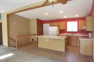 2715 N Robinson Dr Dr, Beloit, WI 53511 - Photo 22