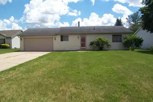 2715 N Robinson Dr Dr, Beloit, WI 53511 - Photo 2