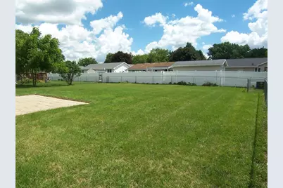 2715 N Robinson Dr. Drive, Beloit, WI 53511 - Photo 10