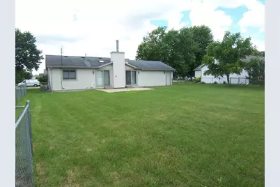 2715 N Robinson Dr. Drive, Beloit, WI 53511 - Photo 8