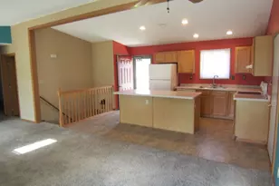 2715 N Robinson Dr Dr, Beloit, WI 53511 - Photo 20