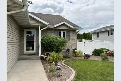 3210 Thornton Drive, Janesville, WI 53548 - Photo 2