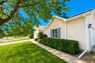 809-811 Vista Ridge Dr, Mount Horeb, WI 53572 - Photo 2