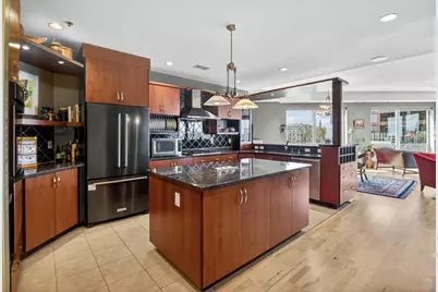 125 N Hamilton Street #806, Madison, WI 53703 - Photo 20