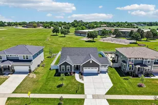 2725 Wayfair St, Fitchburg, WI 53719 - Photo 4