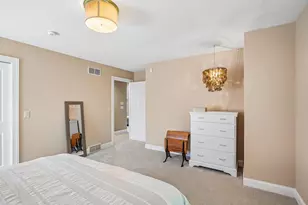 8801 Fairway Oaks Dr, Madison, WI 53593 - Photo 28