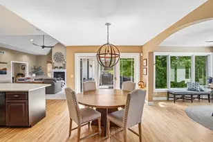 8801 Fairway Oaks Dr, Madison, WI 53593 - Photo 14