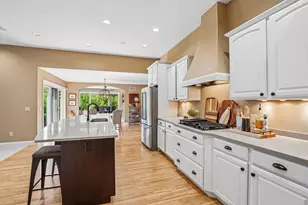 8801 Fairway Oaks Dr, Madison, WI 53593 - Photo 18