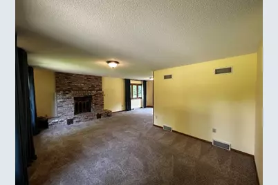 2611 Penny Lane, Stoughton, WI 53589 - Photo 4