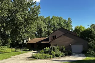 2611 Penny Ln, Stoughton, WI 53589 - Photo 2
