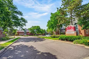 539 D'onofrio Dr, Madison, WI 53719 - Photo 12