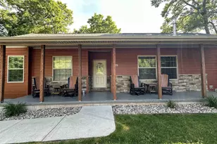 228 Greenway Ct, Lake Delton, WI 53965 - Photo 2
