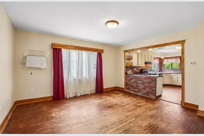 513 S Waterloo Street, Columbus, WI 53925 - Photo 2