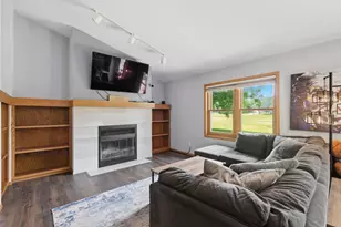 7565 W Village Crest Dr, Madison, WI 53719 - Photo 8