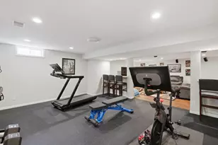 7565 W Village Crest Dr, Madison, WI 53719 - Photo 38