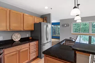 120 Meadowside Dr, Verona, WI 53593 - Photo 6