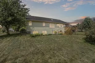 5605 Black Walnut Ct, Mcfarland, WI 53558 - Photo 44