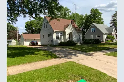820 Cornelia Street, Janesville, WI 53545 - Photo 2