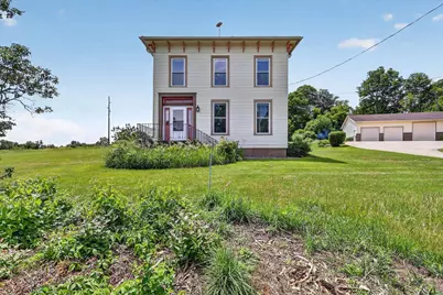 2458 S Madison Road, Beloit, WI 53511 - Photo 4
