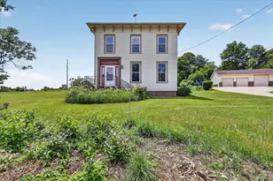 2458 S Madison Rd, Beloit, WI 53511 - Photo 4