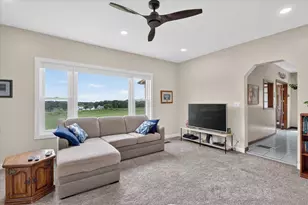 2458 S Madison Rd, Beloit, WI 53511 - Photo 12