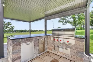 2458 S Madison Rd, Beloit, WI 53511 - Photo 36