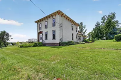 2458 S Madison Road, Beloit, WI 53511 - Photo 2