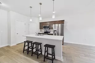1501 N Windsor Ave, Cottage Grove, WI 53527 - Photo 6