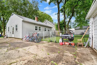 1914 Boyd Avenue, Madison, WI 53704 - Photo 8