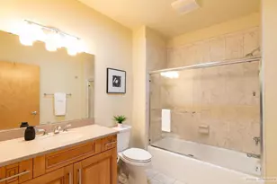 555 S Midvale Blvd, Madison, WI 53711 - Photo 22