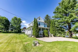 322 W Division St, Ridgeville, WI 53533 - Photo 4