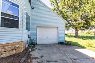 322 W Division St, Ridgeville, WI 53533 - Photo 8
