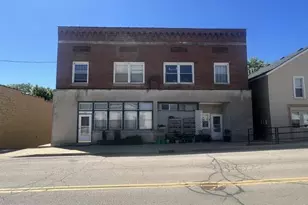 537 S Main St, Fall River, WI 53932 - Photo 2