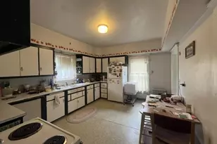 537 S Main St, Fall River, WI 53932 - Photo 16