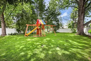 609 Oneida St, Beaver Dam, WI 53916 - Photo 8