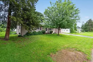 511 Johnson Ave, Clinton, WI 53525 - Photo 4
