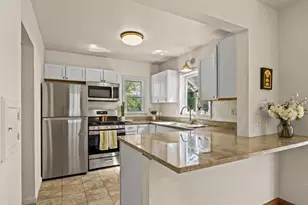 17 N Franklin Ave, Madison, WI 53705 - Photo 12