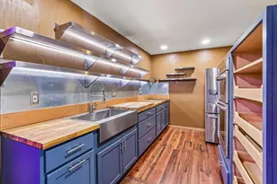 1007 N Sunnyvale Ln, Madison, WI 53713 - Photo 6