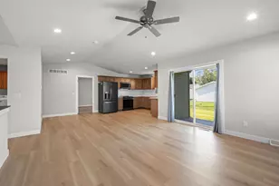 520 Village Ln, Ripon, WI 54971 - Photo 10
