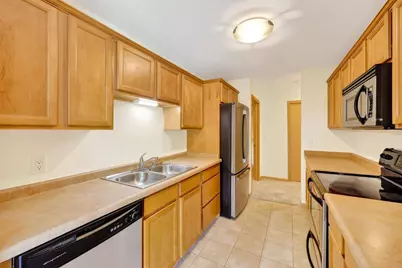8206 Starr Grass Drive #310, Madison, WI 53719 - Photo 10
