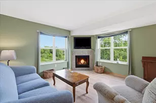 3027 Stratton Way, Madison, WI 53719 - Photo 2