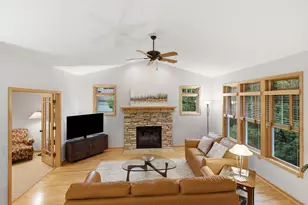 17 Glen Arbor Way, Fitchburg, WI 53711 - Photo 10