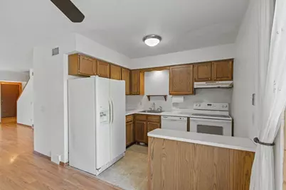 6966 Park Ridge Drive, Madison, WI 53719 - Photo 6