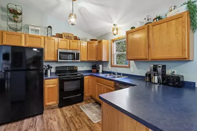 606 Garfield Avenue, Janesville, WI 53536 - Photo 10