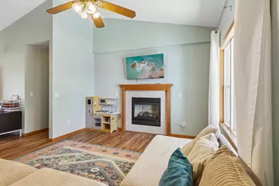 606 Garfield Avenue, Janesville, WI 53536 - Photo 6