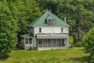 E2906 N Dutch Hollow Rd, La Valle, WI 53941 - Photo 16